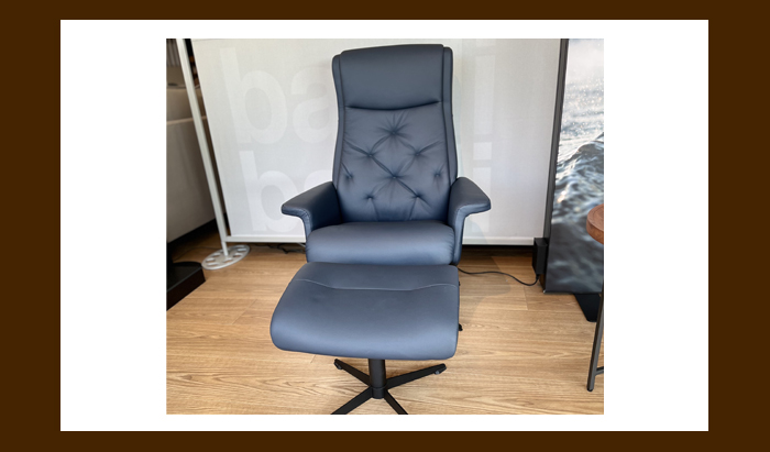 112 Swivel Chair With Footstool In Prime Leather
