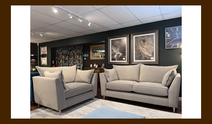 3 Seater Sofa & Cuddler